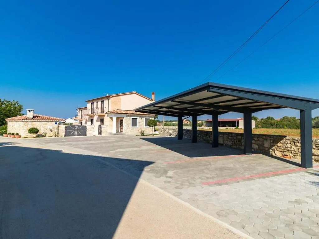 Villa Leonardelli Galizana Croatia